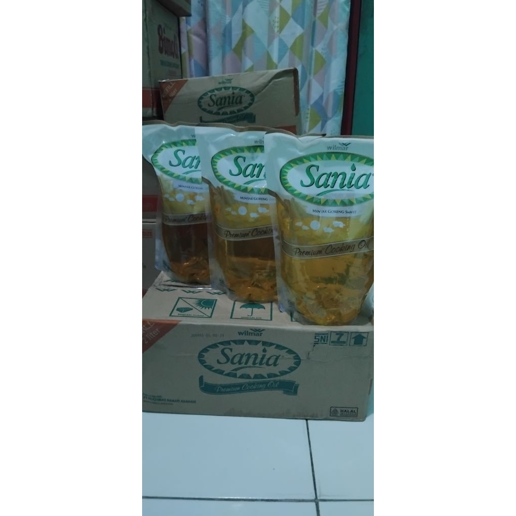 

[Langsung kirim]Minyak Goreng sania pouch 2Lx3