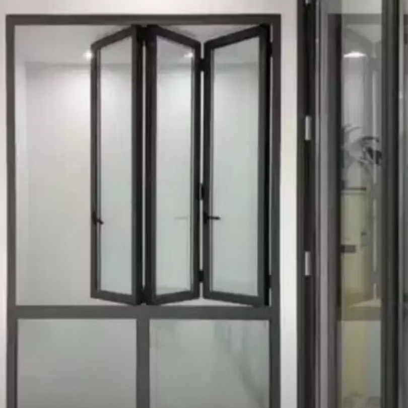 Jendela Lipat 4 dan 5 Daun Aluminium Alexindo dan Kaca Bening 5mm