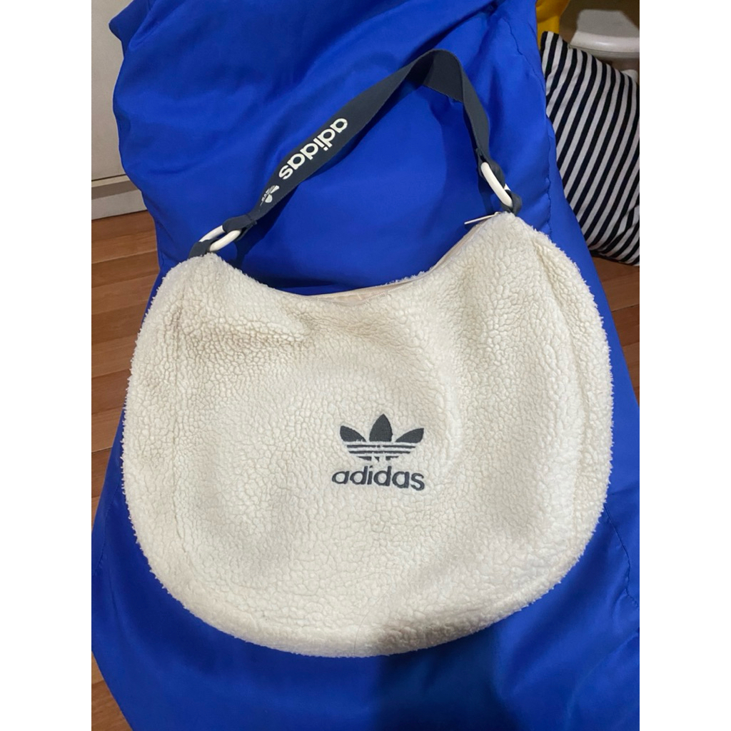 tas adidas preloved