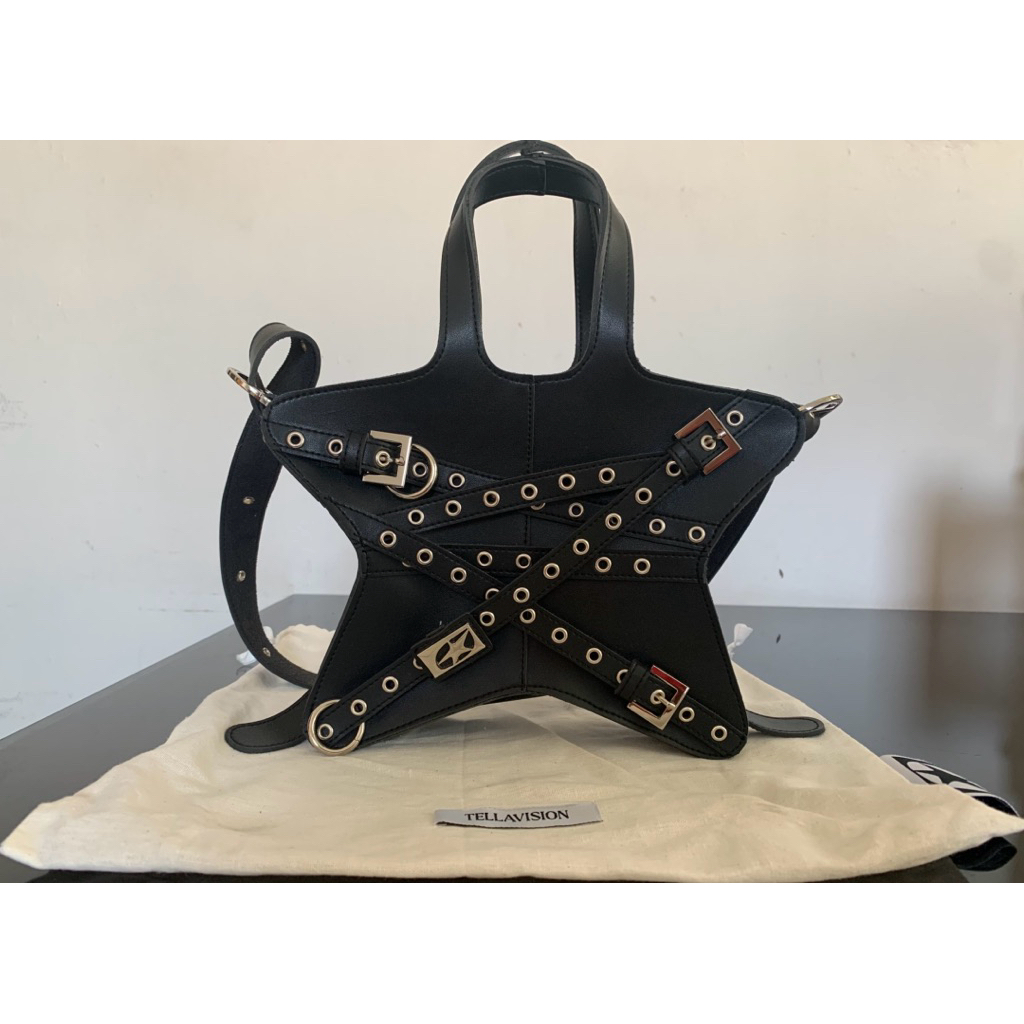 Tellavision studded star bag