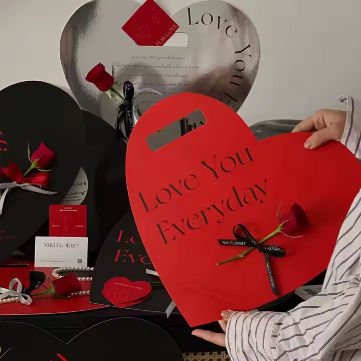 

Papan Buket Love You Everyday Heart Single Bouquet Hand Bag Papan Ucapan Bentuk Hati Love Shape Gift