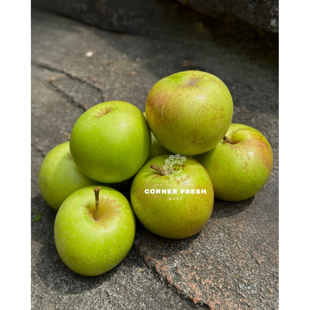 

Apel Manalagi Khas Kota Batu ukuran sedang 1kg isi 11-14 Buah