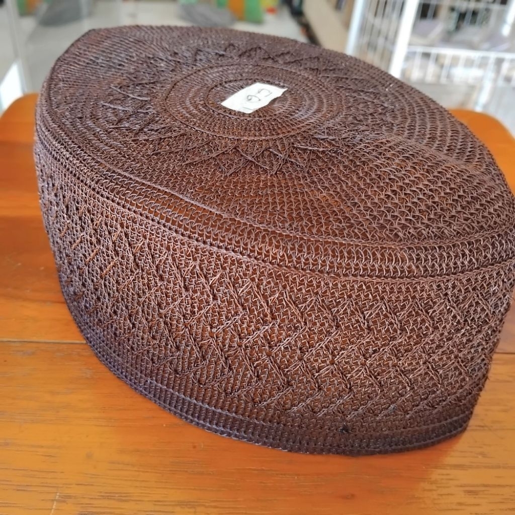 peci/kopiah akar jangang motif sisik 2
