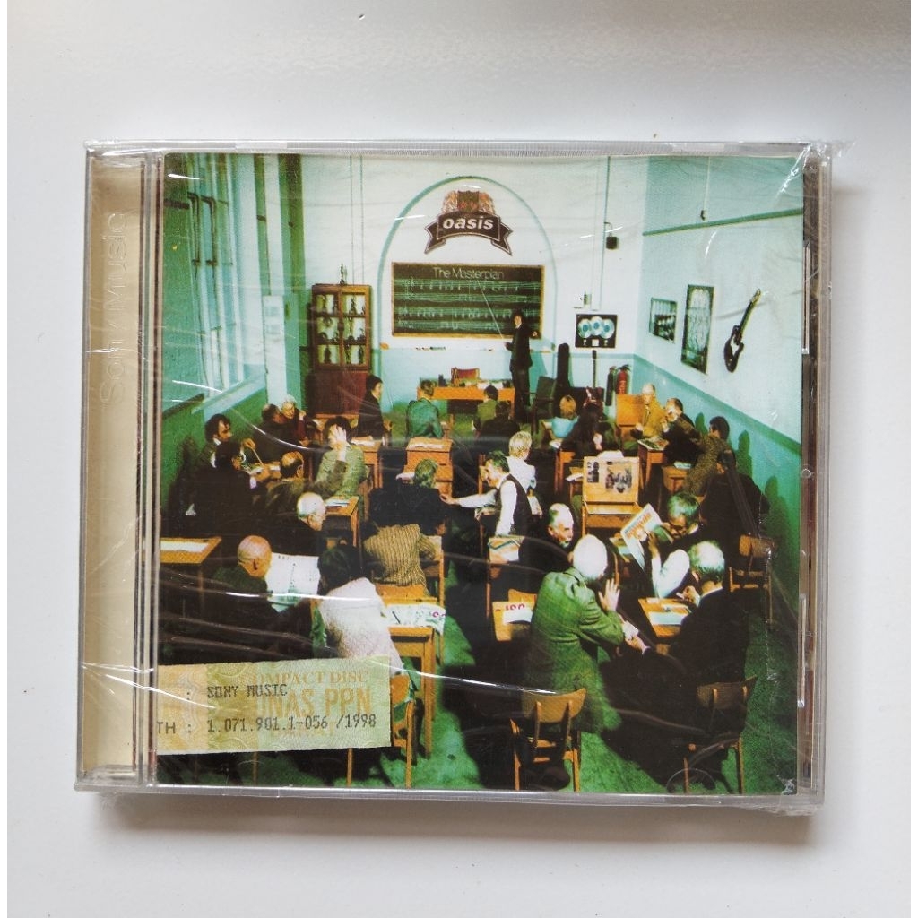 CD MUSIK OASIS THE MASTERPLAN