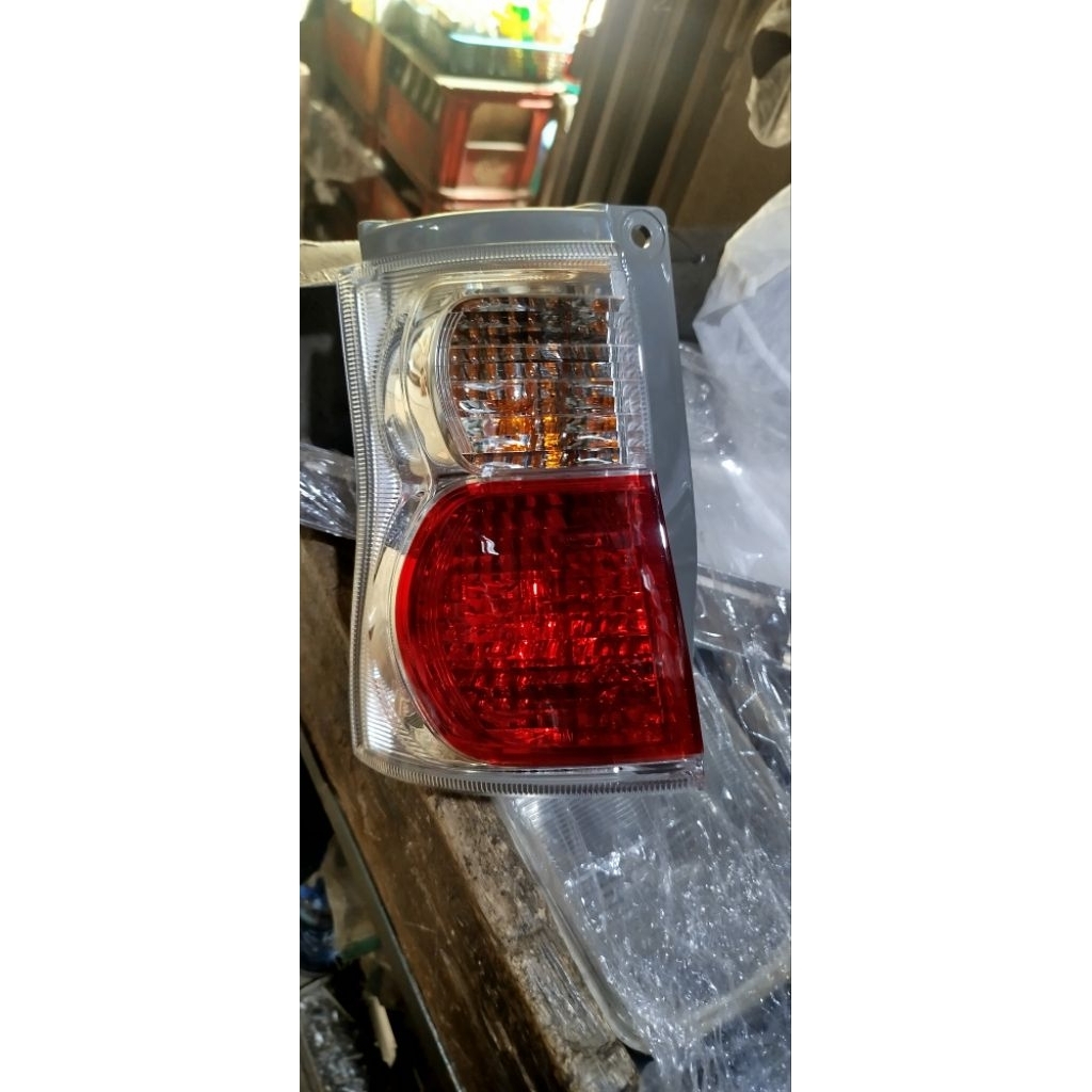 LAMPU BELAKANG DAIHATSU LUXIO 2014-2018 ORIGINAL, STOP REM LUXIO, LAMPU REM LUXIO 2014-2018