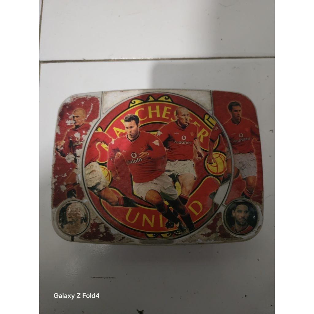 bismillah jual ps one kndsi nyala tampil gambar  di tv  cuma tombol power harus agak di tekan optik 