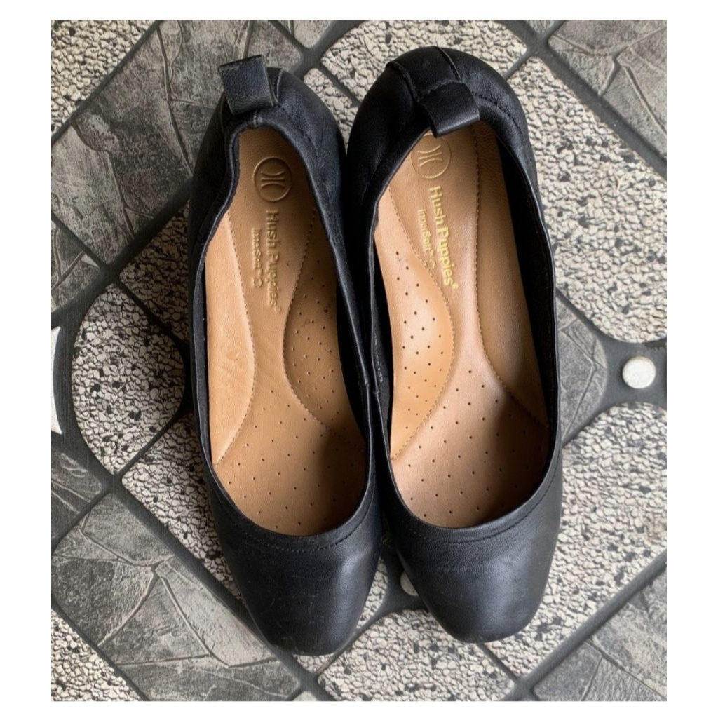 Preloved Sepatu Hush Puppies Wanita