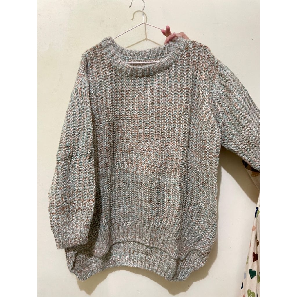 Preloved - Sweater Rajut Tebal