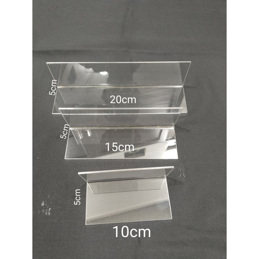 

Siku Akrilik L Warna Bening 10cm x 5cm 15cm x 5cm 20cm x 5cm