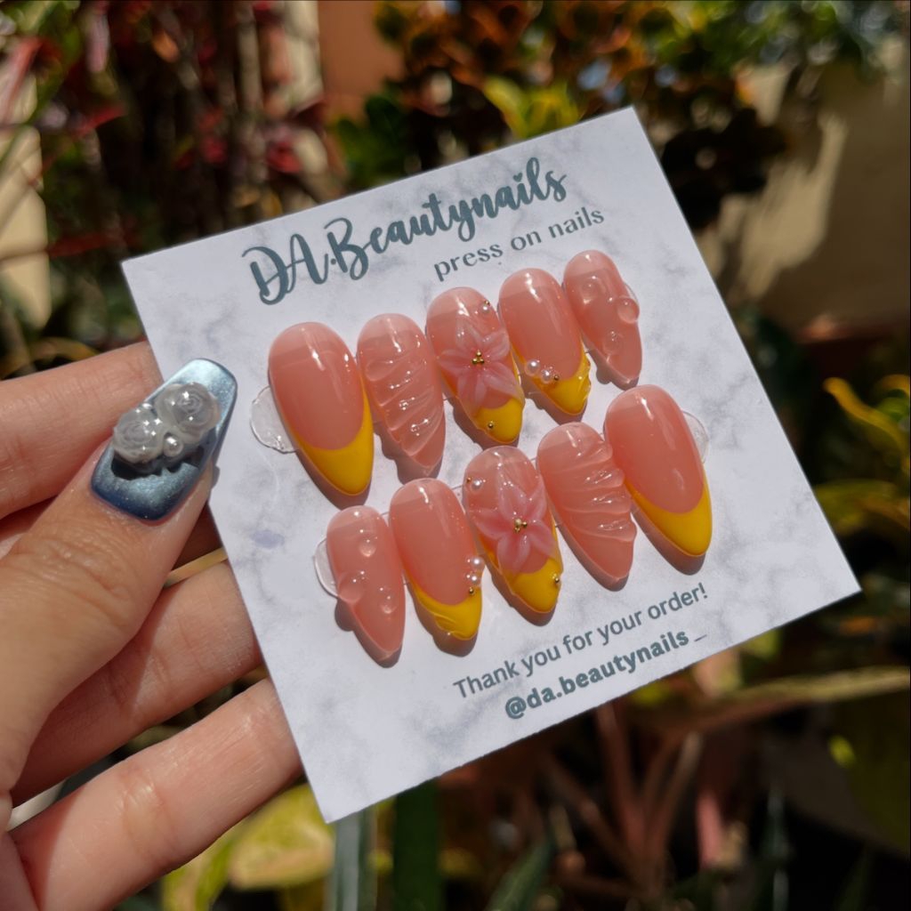 Press on nails Handmade premium | french yellow dan dsgin 3d flower | Bisa custom waat