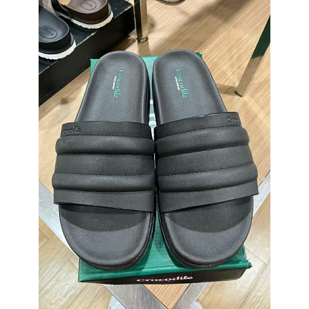 CROCODILE sandal pria