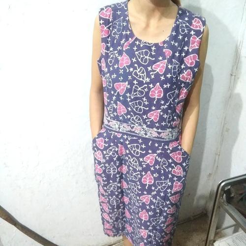 

DRESS WANITA TANPA LENGAN MUSIM PANAS MOTIF DAUN MIDI DRES IMPORT 2026