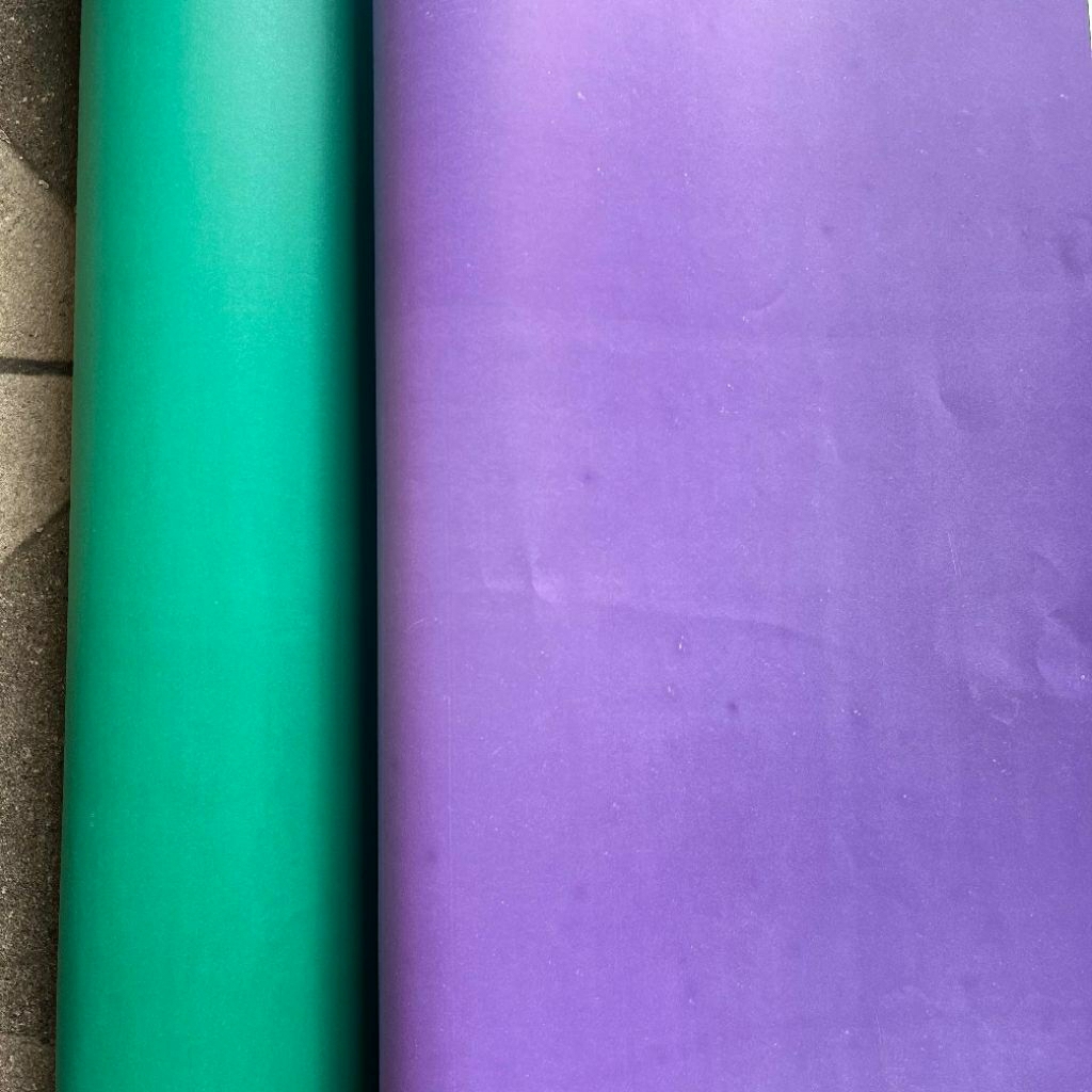 

Kertas Kado Polos / Kertas Kado Polos Hijau / Kertas Kado Polos Ungu