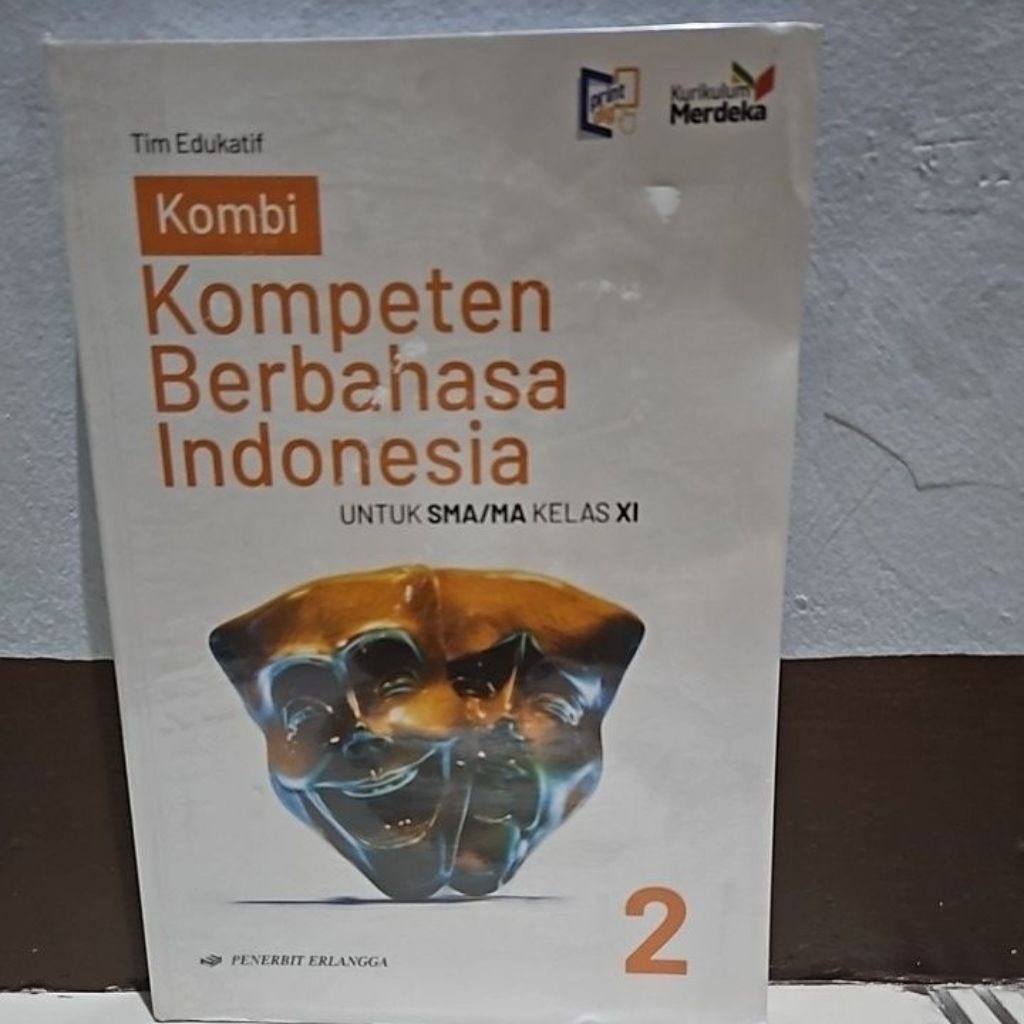 

Buku pelajaran Bahasa Indonesia kelas 11