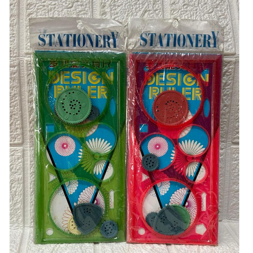 

Penggaris Rotari / Penggaris Bunga / Spirograph