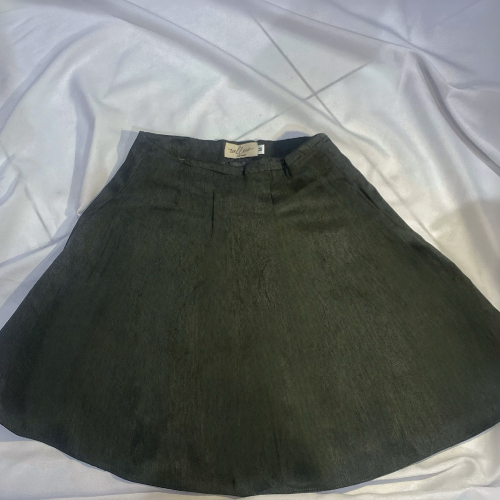 WILLOW Skirt - Rok Pendek Wanita Polos High Waist