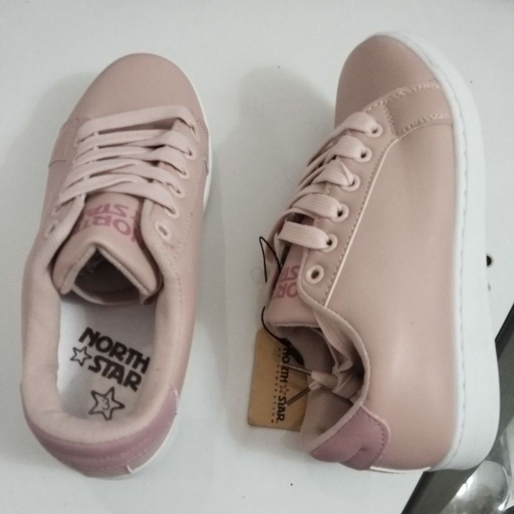 SALE Sepatu North Star by BATA