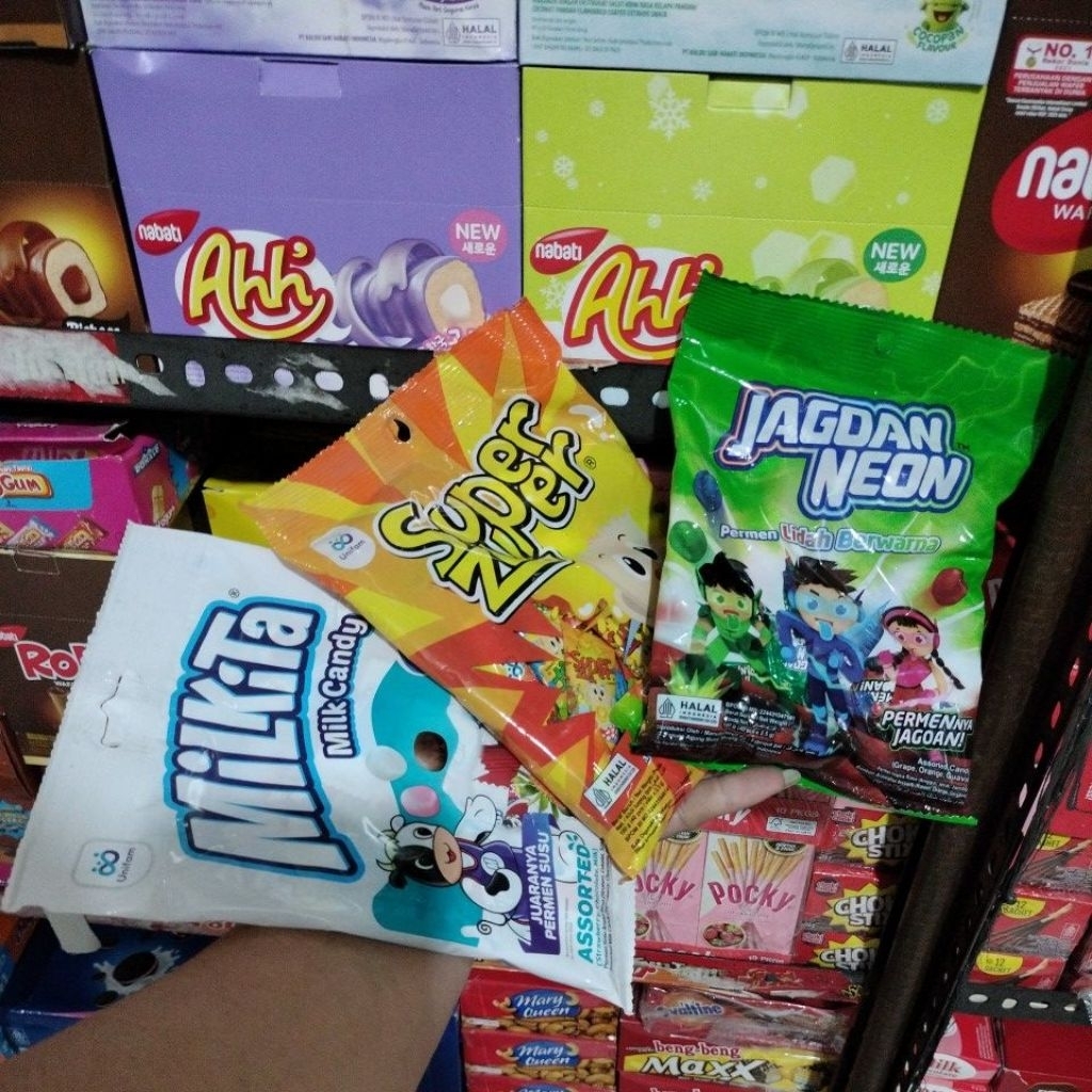

PERMEN MILKITA/SUPER ZUPER/JAGOAN NEON PER 1 BUNGKUS ISI 40PCS