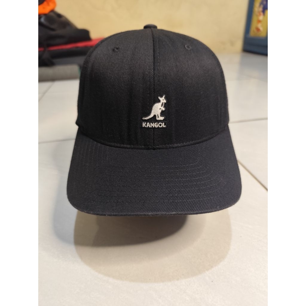 topi kangol