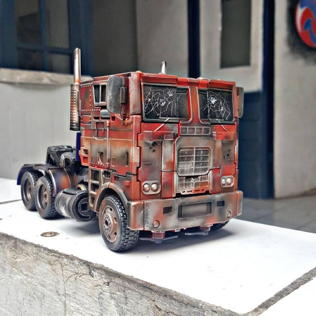 Weijiang Optimus prime M01 Commander