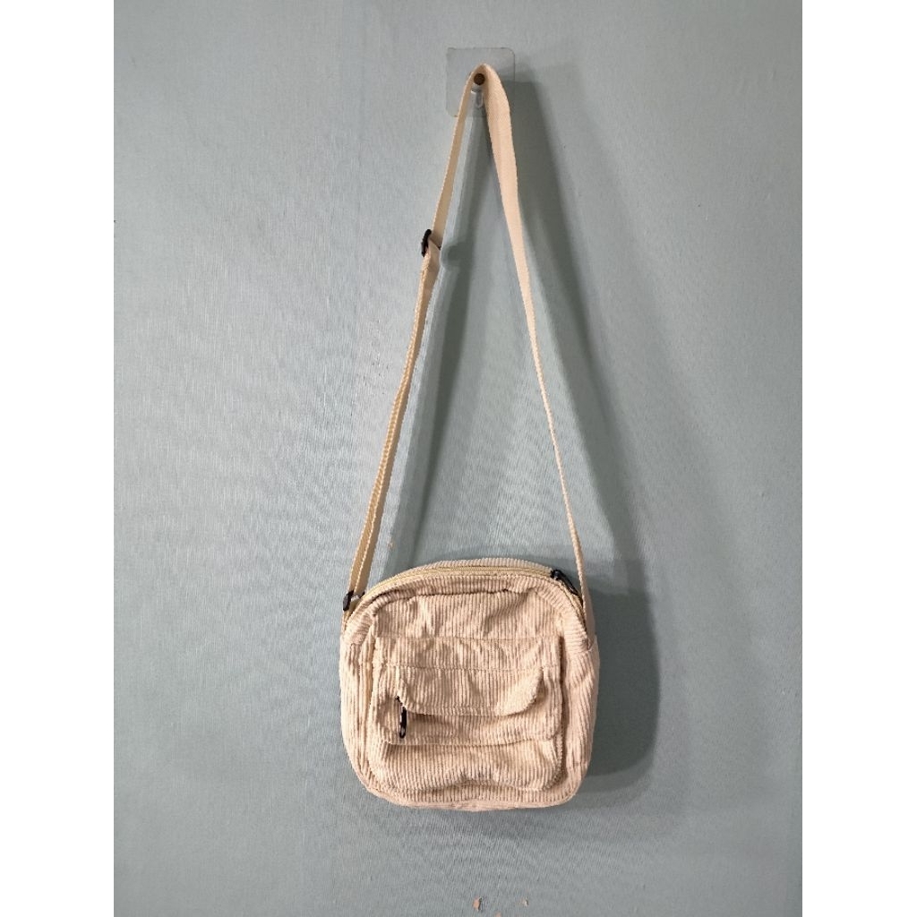 Preloved Tas Sling Bag Corduroy