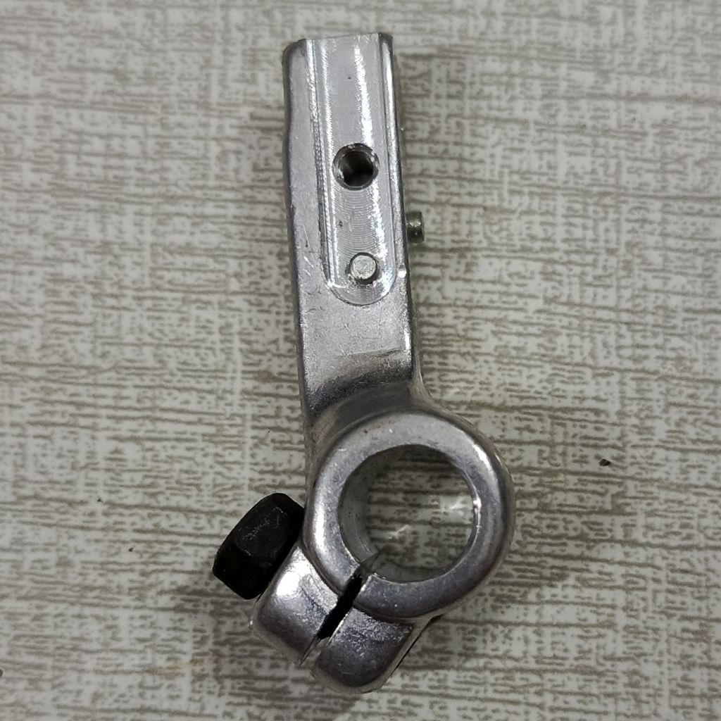 KL 23 dudukan loper Looper mesin obras 747 typical siruba