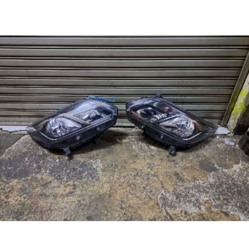 Lampu depan chevrolet trail blazer 2017 2019 ori