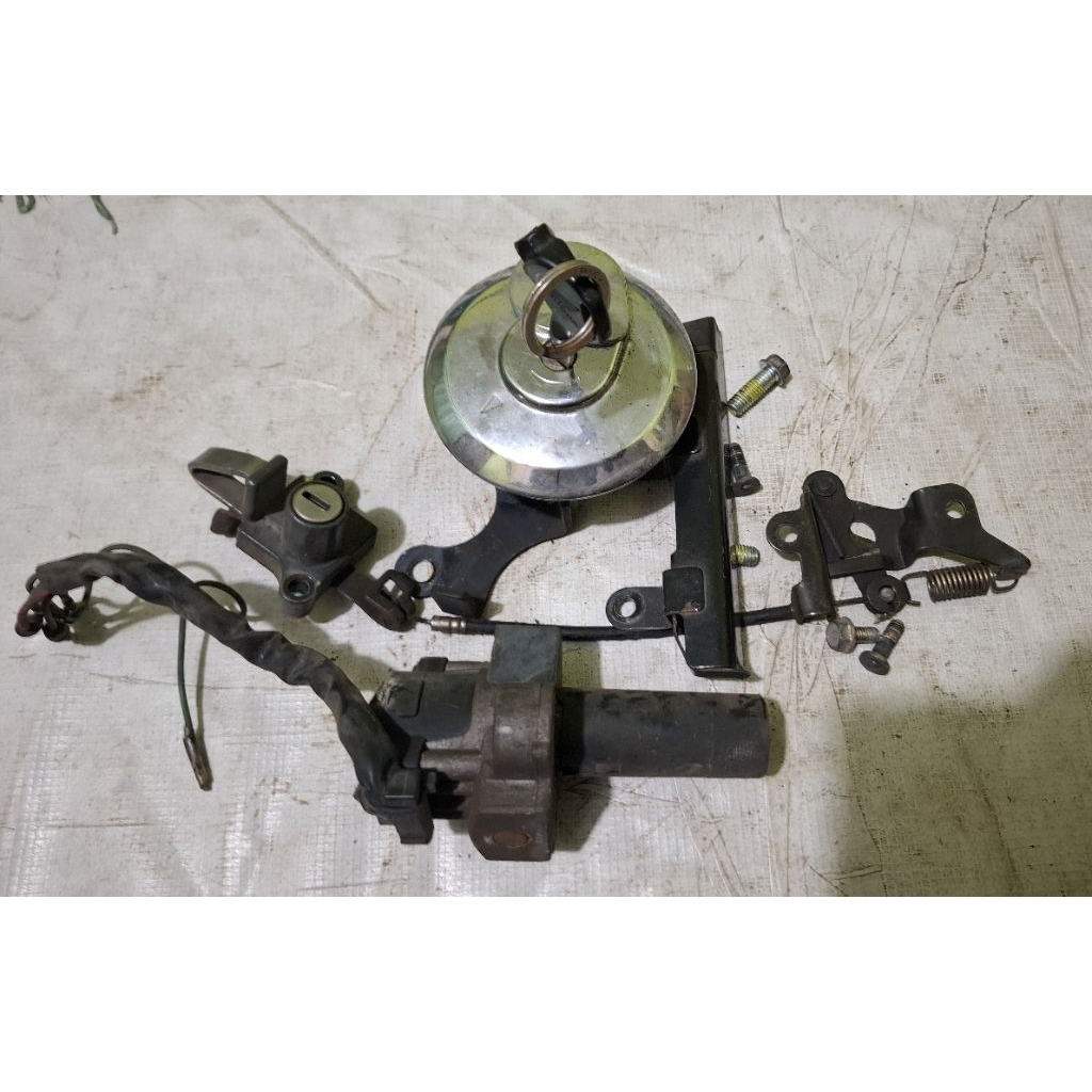 kontak set tiger revo