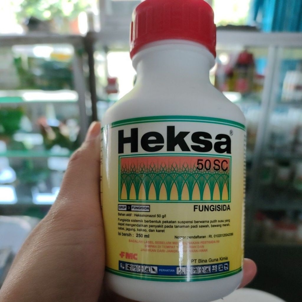 Fungisida Heksa 50SC 250ml