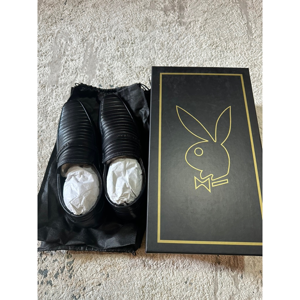 SepatuSneakersPlayboyOriginal