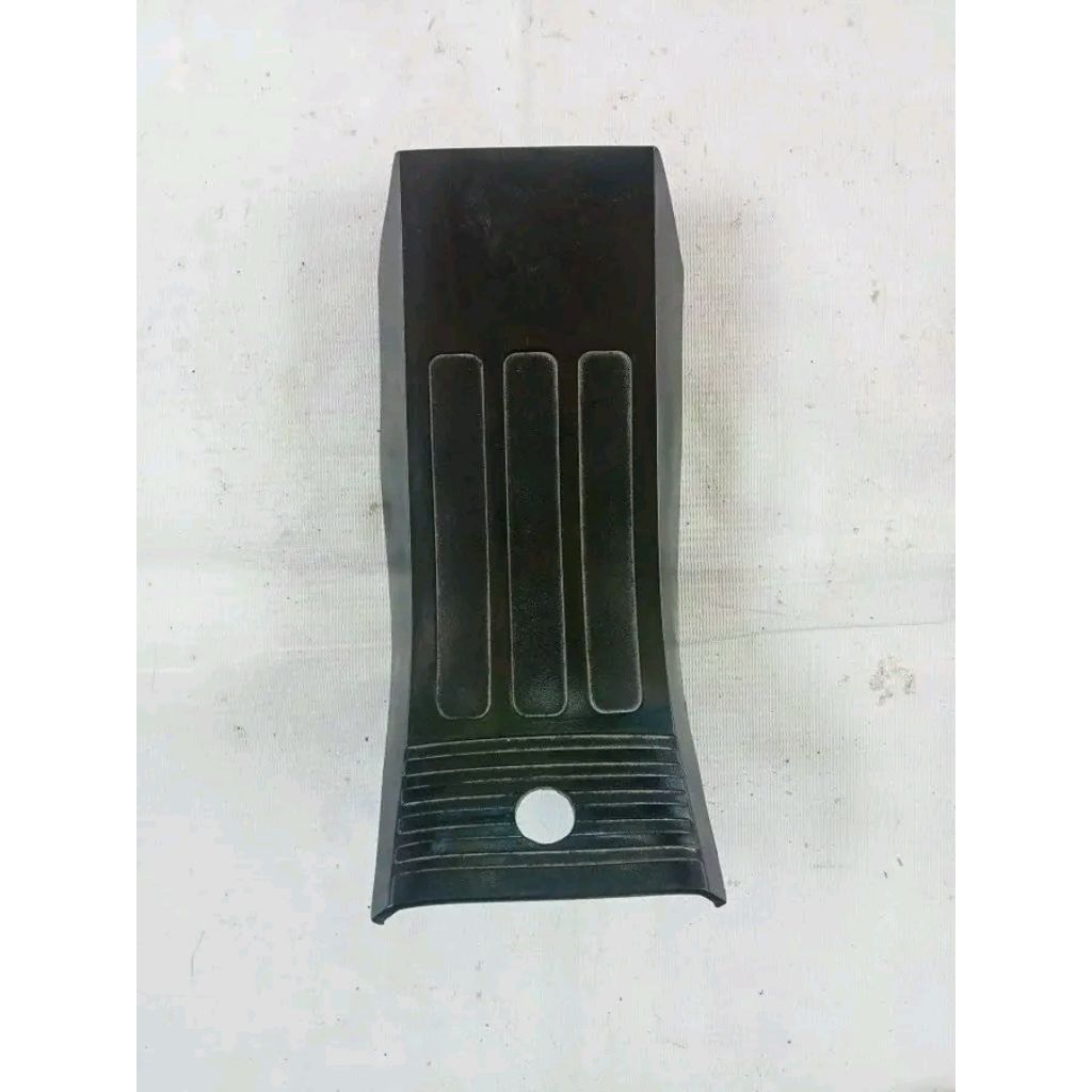 cover karet tengah Suzuki crystal original