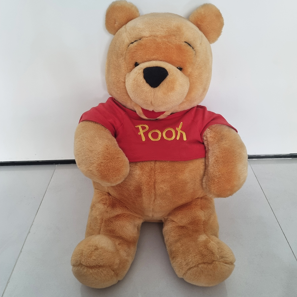PRELOVED BONEKA WINNIE THE POOH 25 INCI DISNEY STORE