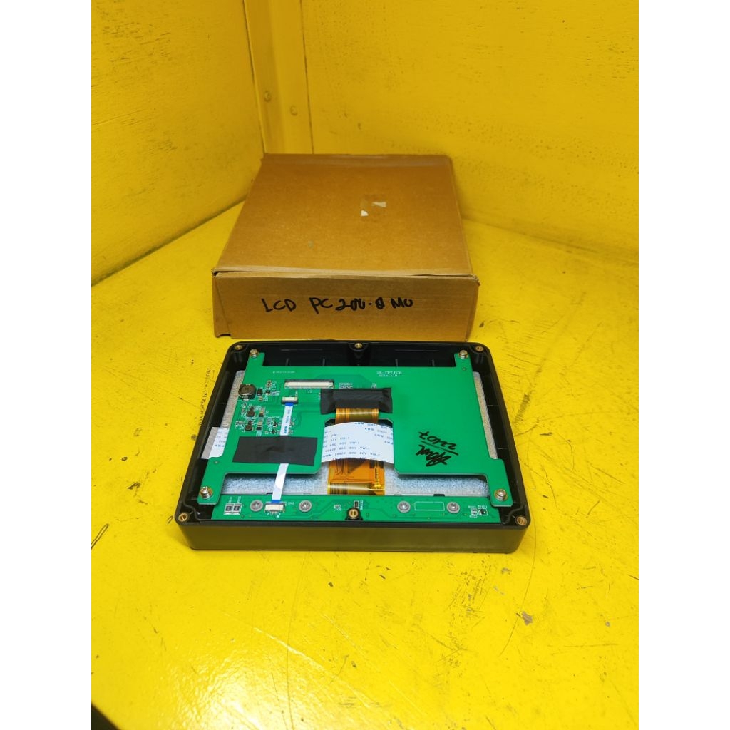 LCD MONITOR PC200-8MO