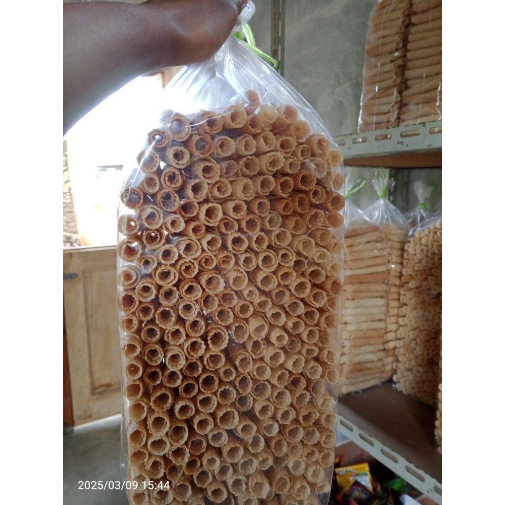 

Kue roll (kue semprong)