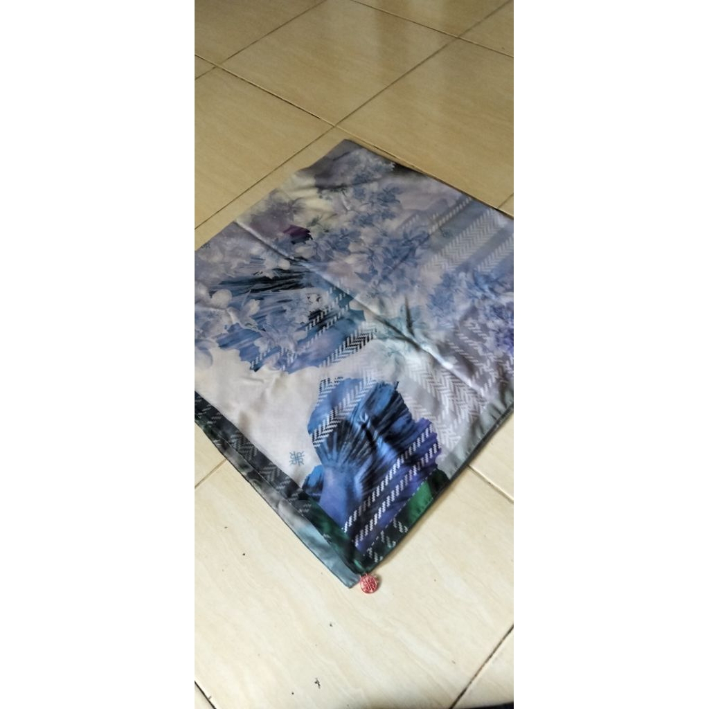 preloved jilbab scarves ria miranda biru motif with box