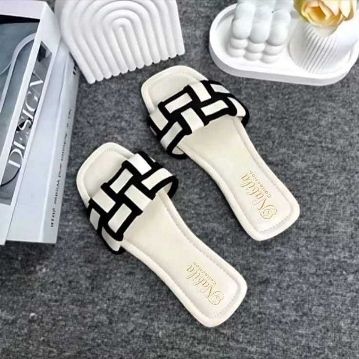 Sandal Flat Wanita Teplek LN - 03