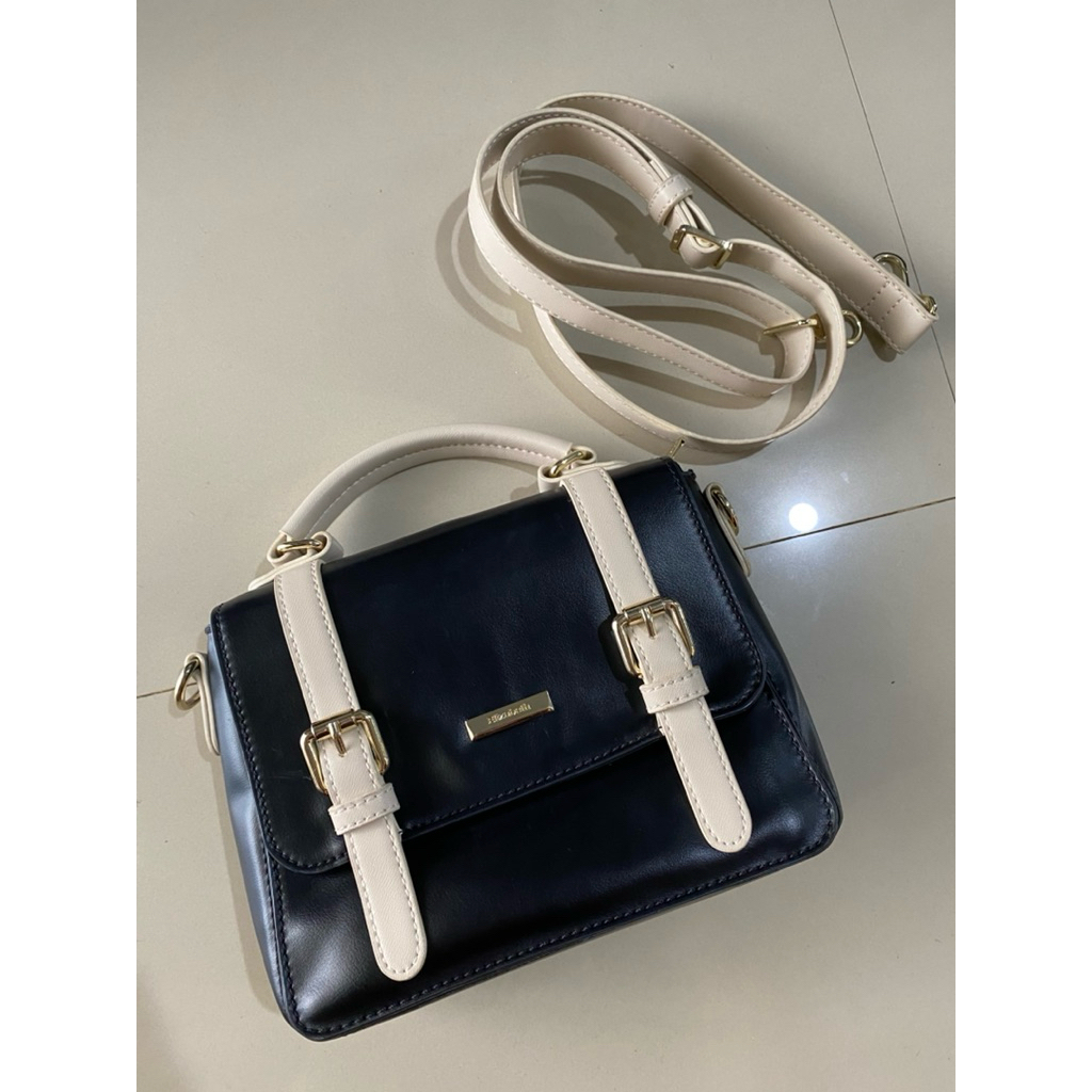 [PRELOVED] TAS ELIZABETH SELEMPANG SLING BAG HITAM KREM ORIGINAL
