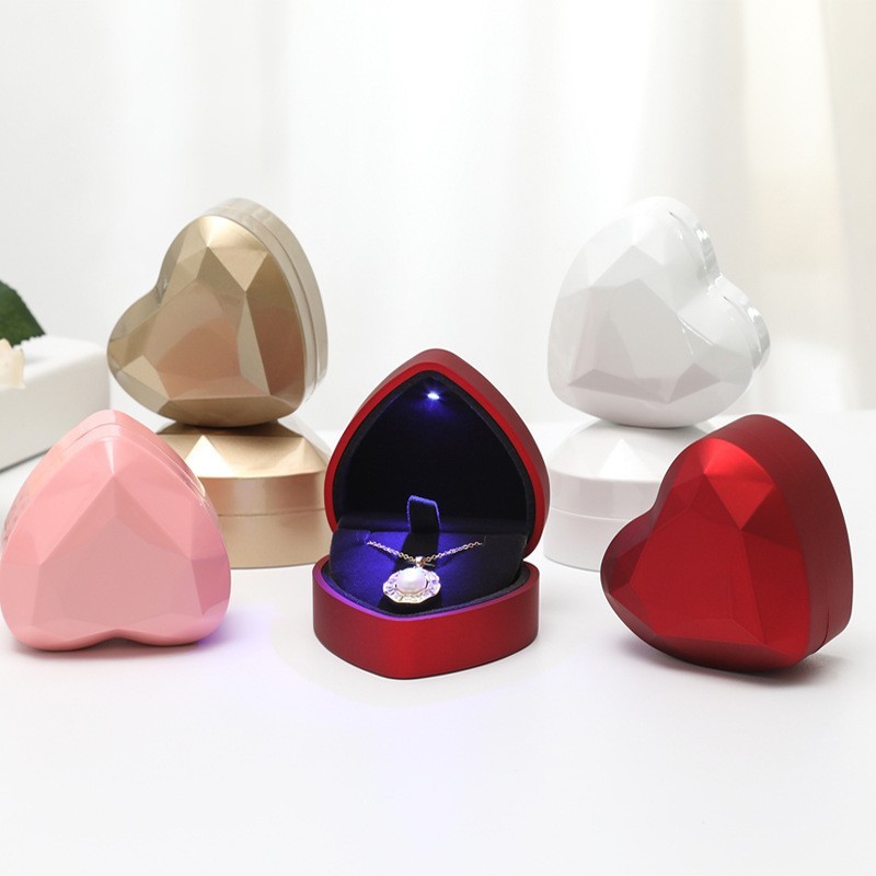 

Perhiasan Kotak Kalung-Cincin/Bentuk Hati Lampu LED / Ring Box Tempat Liontin Berlampu/Kualitas Tinggi Perhiasan kotak Kemasan/Lamaran/Wedding/Kado/Gift