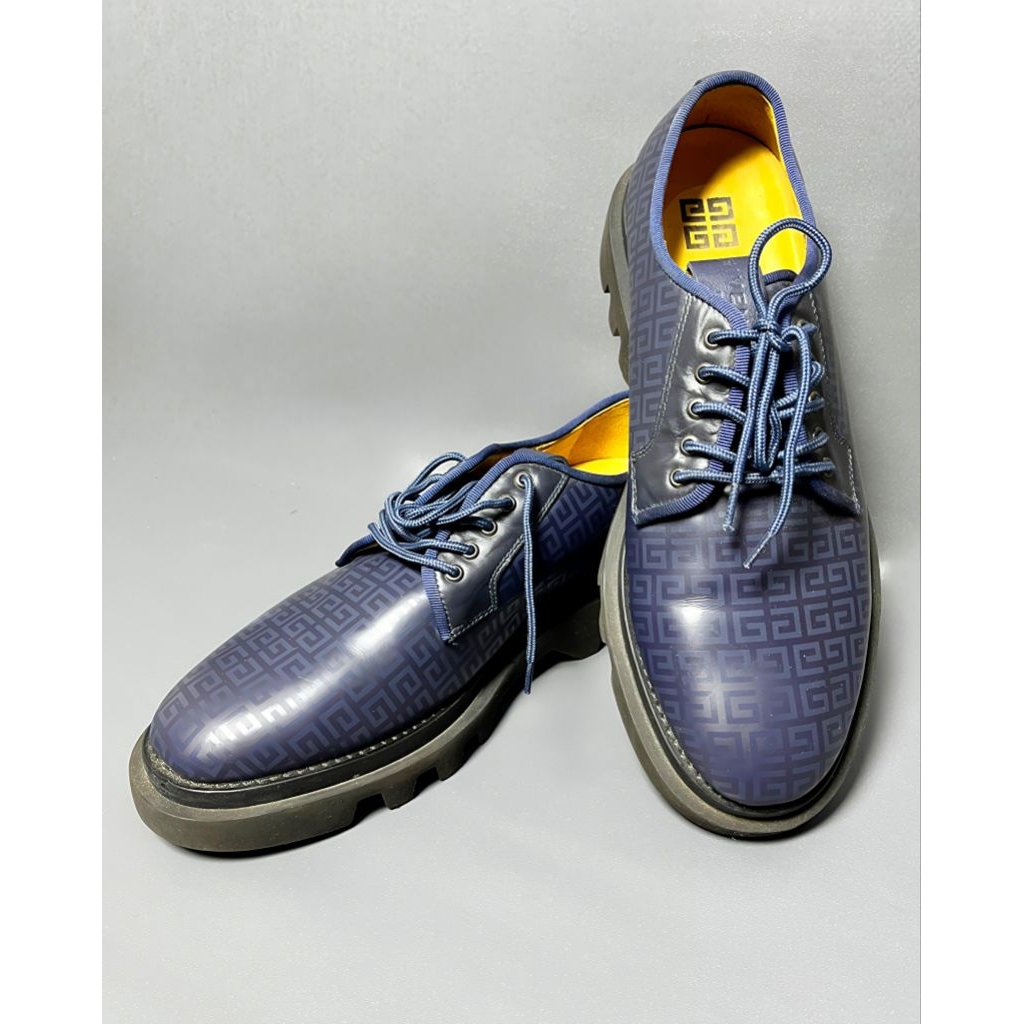 Preloved Sepatu Sneaker Pria Givenchy