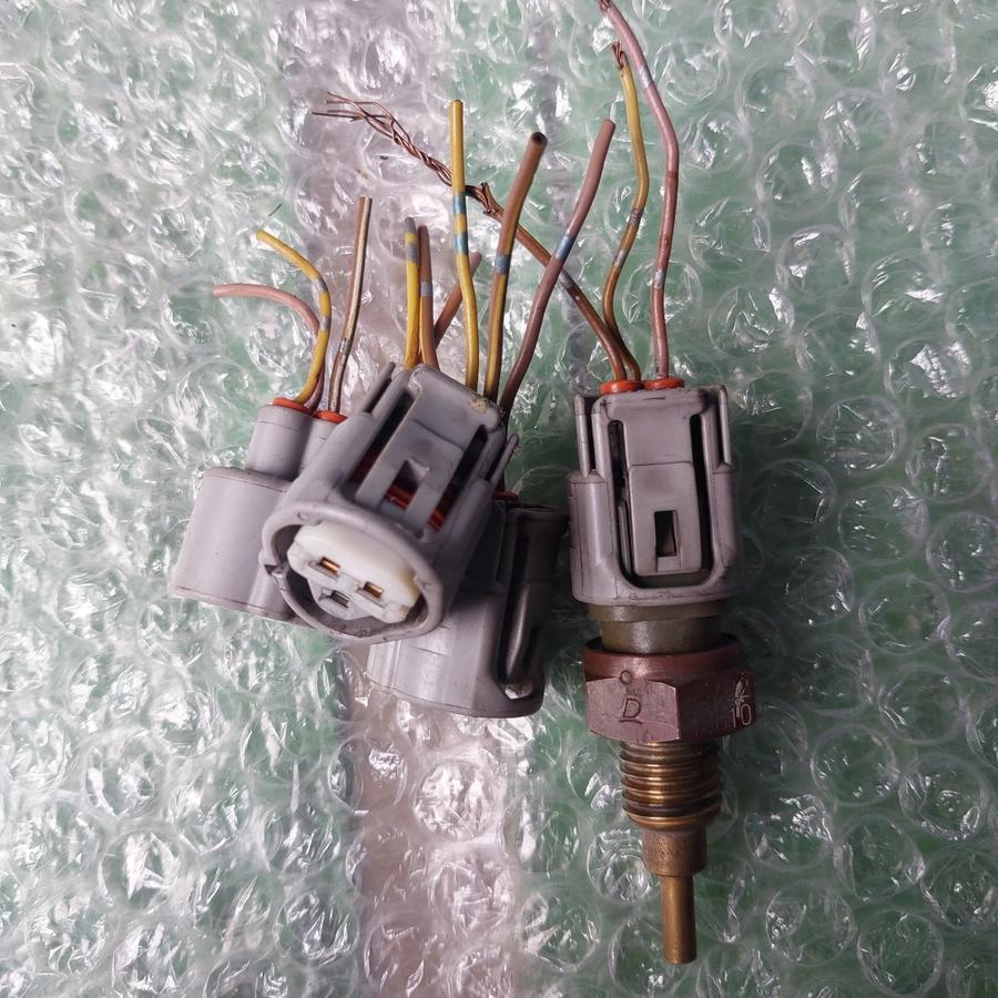 SOKET SENSOR ECT TOYOTA SOLUNA VIOS AVANZA ORIGINAL