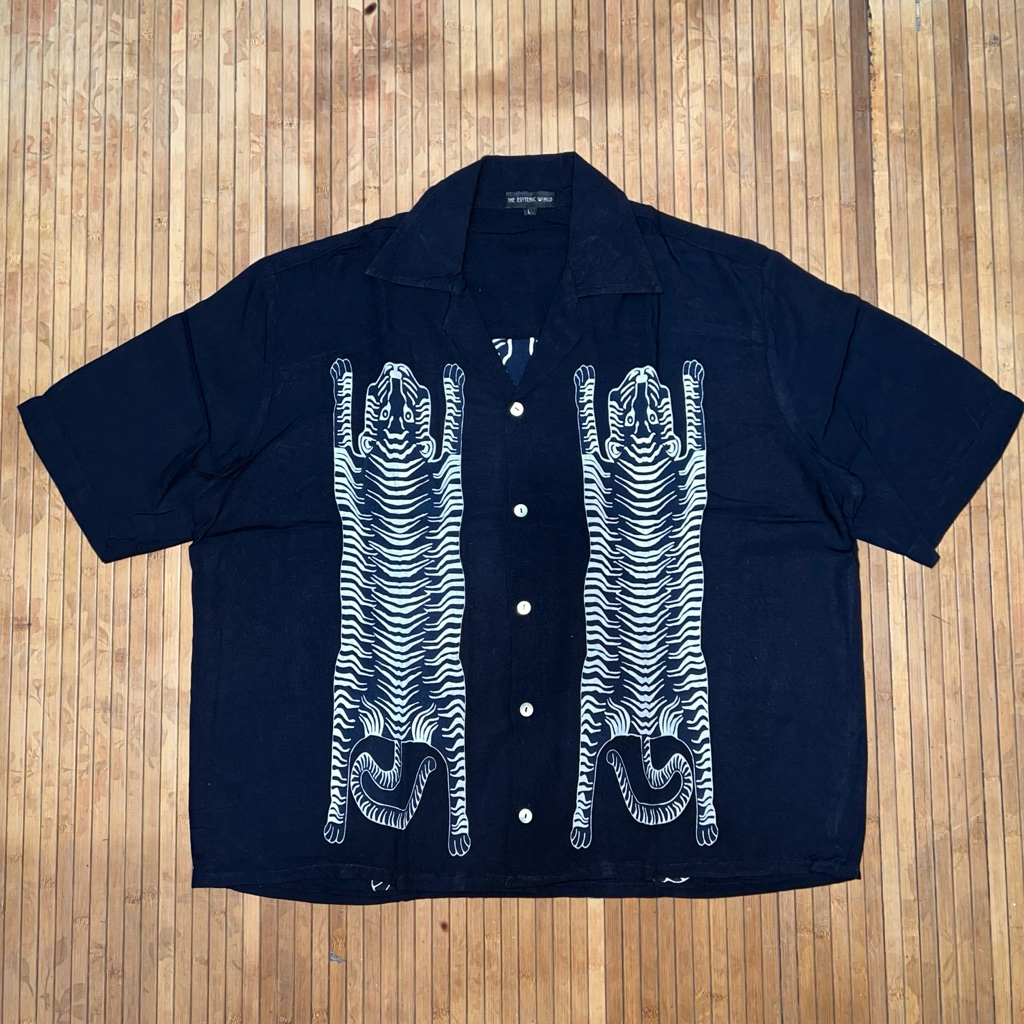 THE ESOTERIC WORLD TIGER OVERSIZED DARK NAVY OPEN COLLAR SHORT SLEEVE SHIRT sun surf oniwa soto