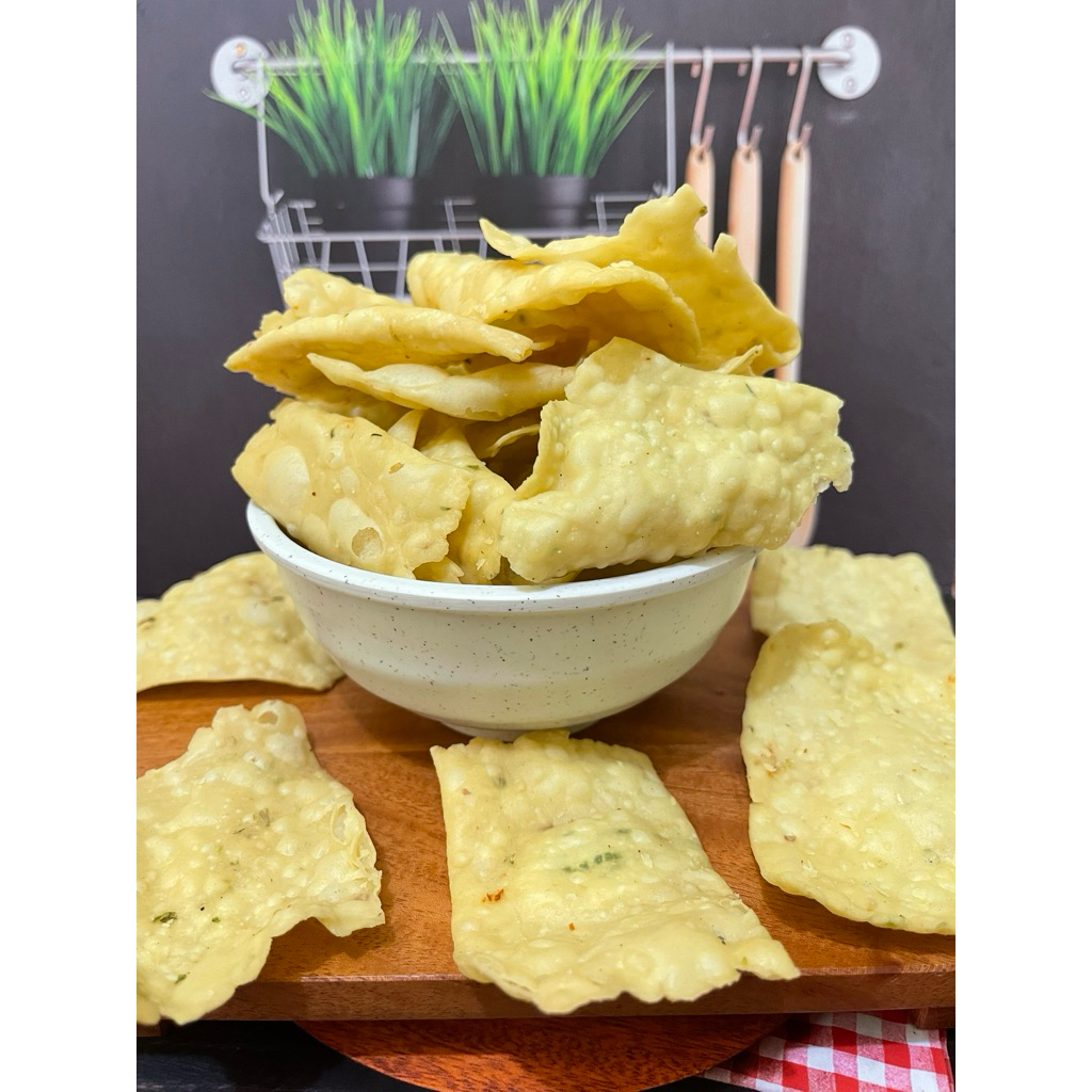 

Keripik Pangsit Gurih Renyah Bawang Daun 250gram