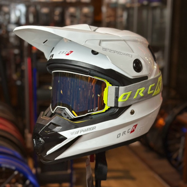 Helm Orca Atom Whiteout Limited Edition Plus Goggle Orca Frameless