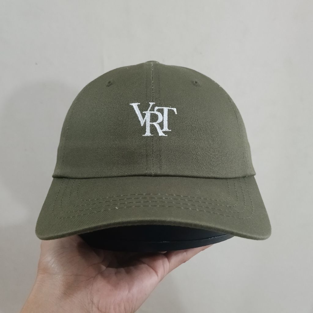 TOPI CASUAL. VERUTUM. BRAND. TOPI SIMPLE CAPS