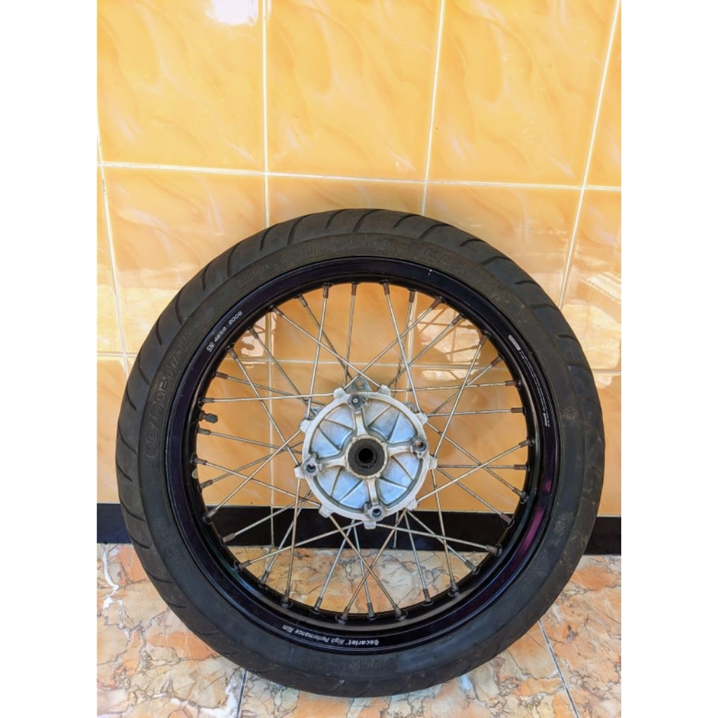 whelset belakang crf