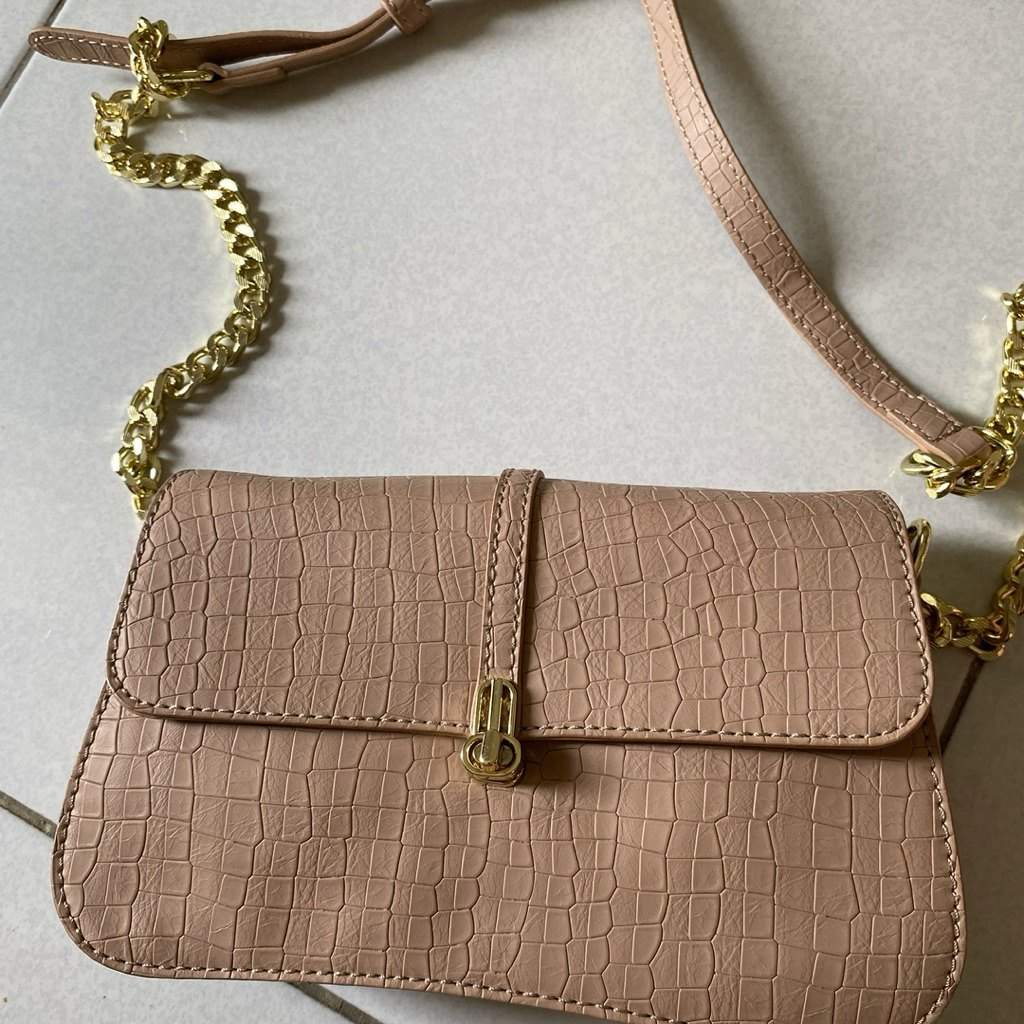 tas selempang elizabeth preloved carusellll