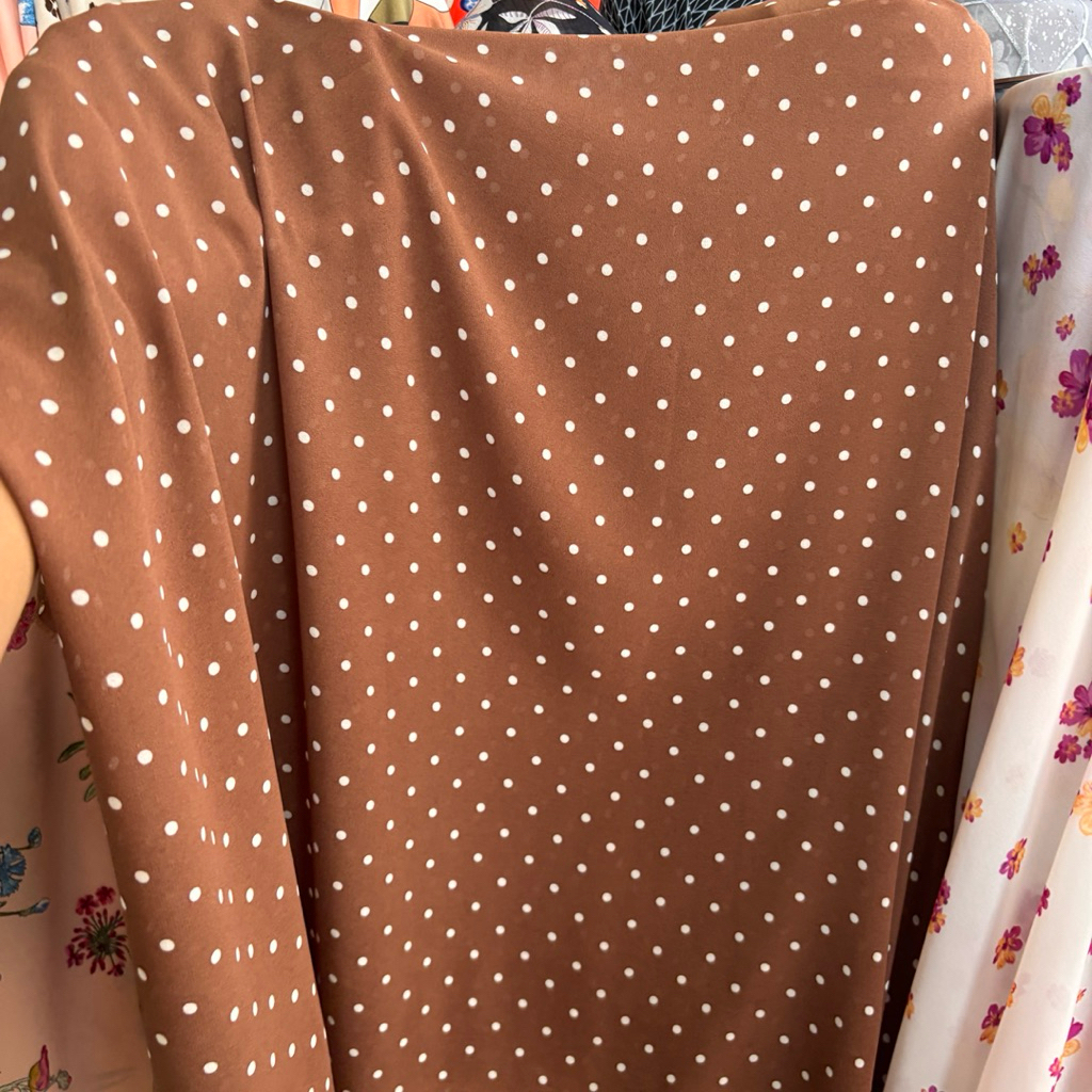Kain Ceruty Babydol Motif Polkadot Coklat putih , Adem & Flowly untuk Gamis dan Tunik tree