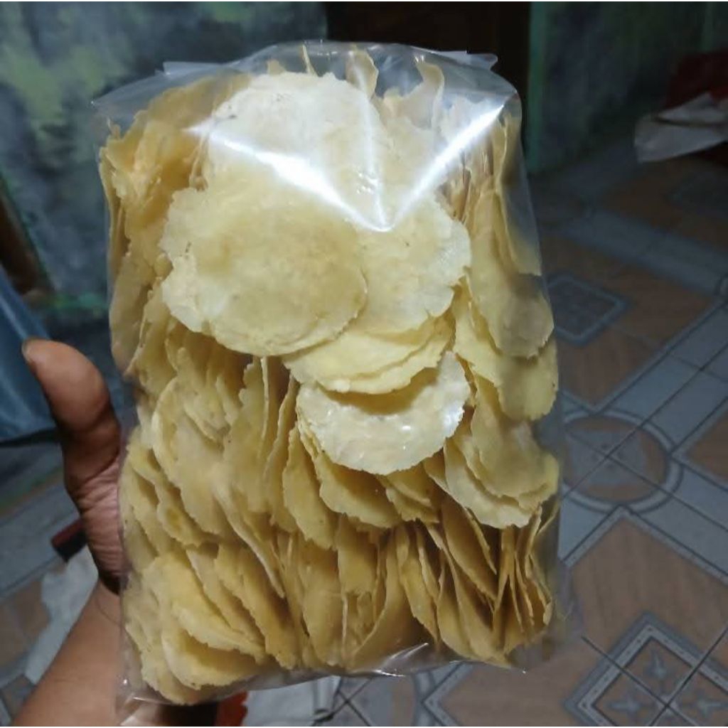 

Emping melinjo (mentah) 1/2 kg