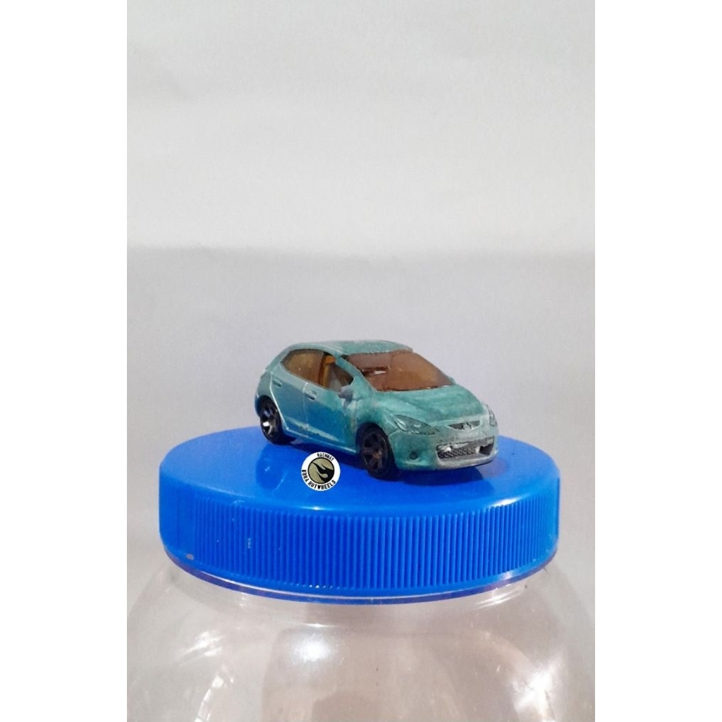 Matchbox Mazda 2 Diecast RBH