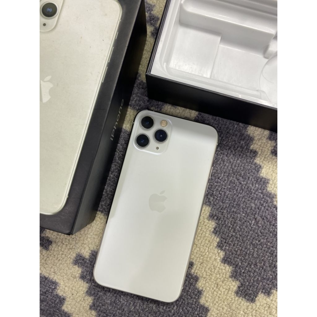 Iphone 11 Pro 64gb fullset Inter